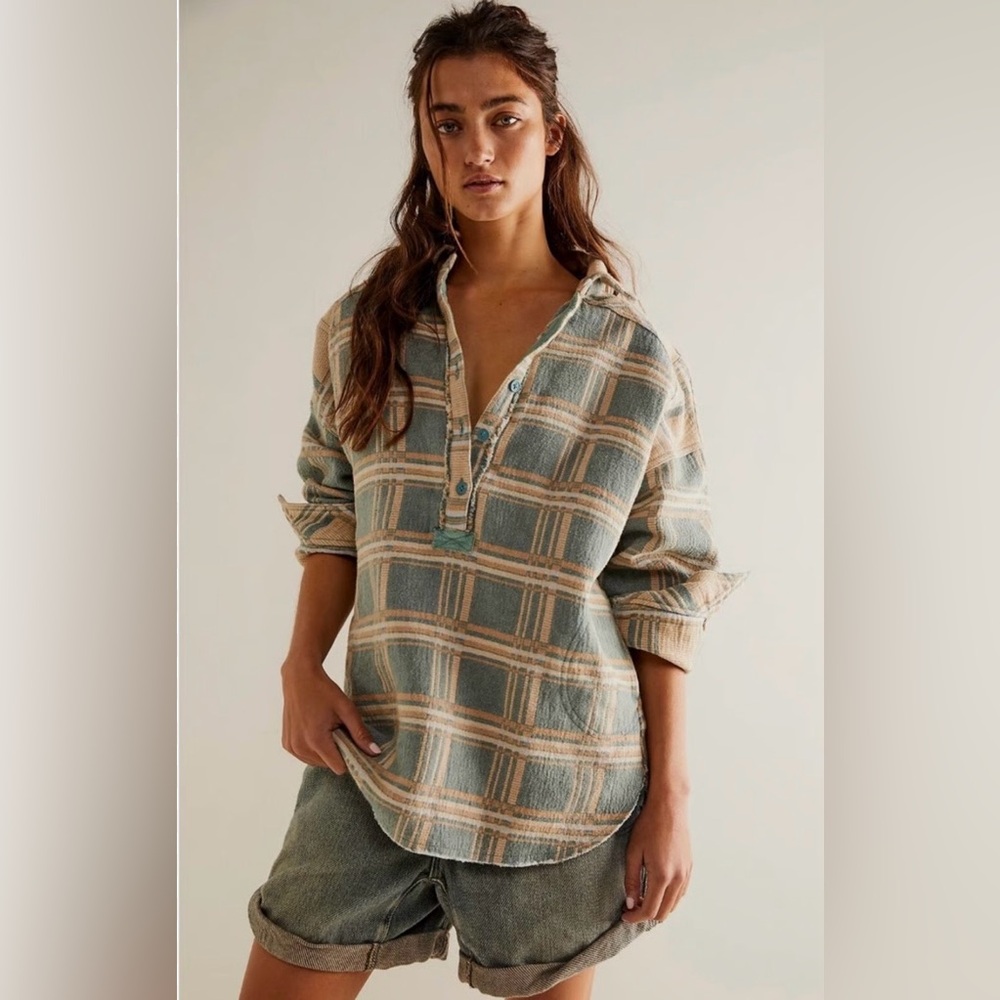 NWT We The Free Arizona Sky Jacquard
Plaid Shirt size XL